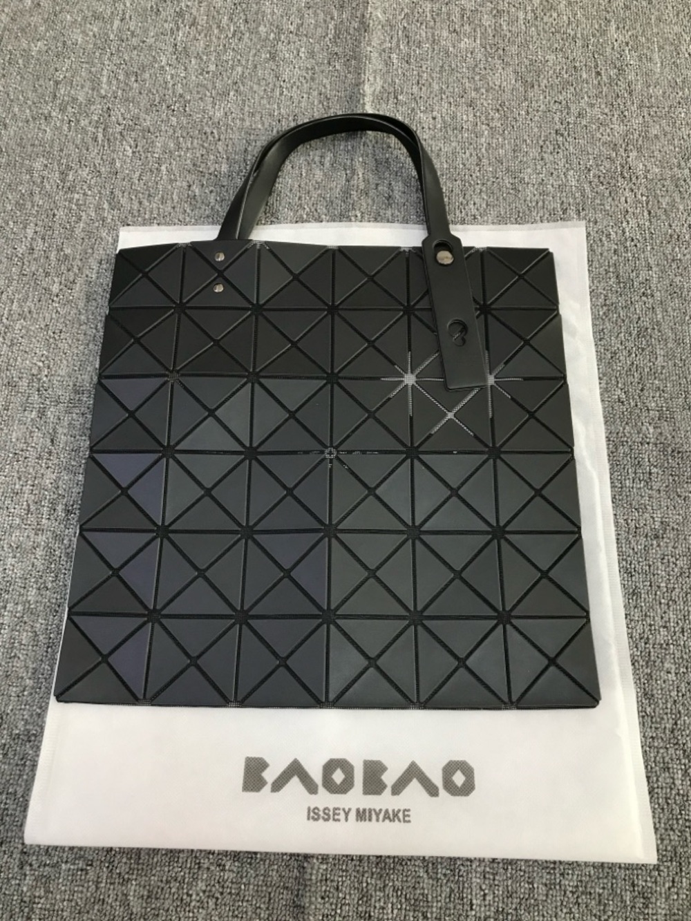 BAO BAO ISSEY MIYAKE black LUCENT BASIC TOTE